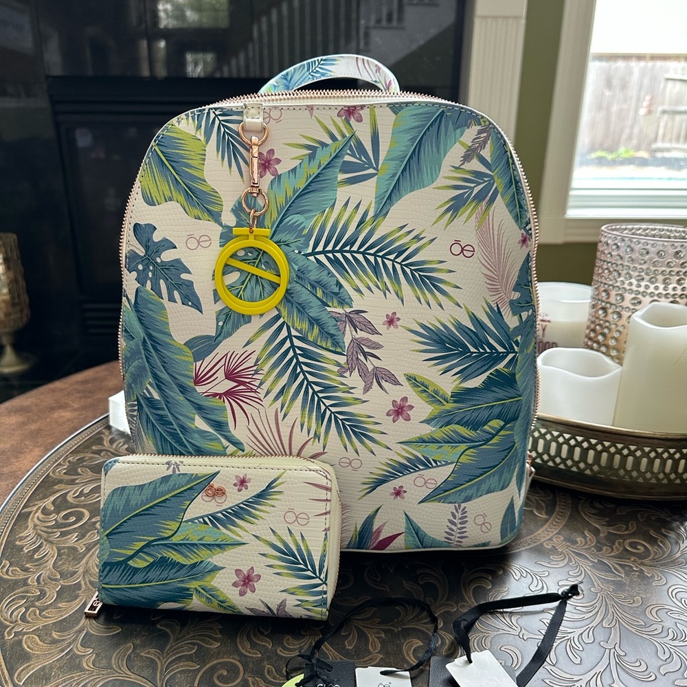 CLOE backpack and wallet